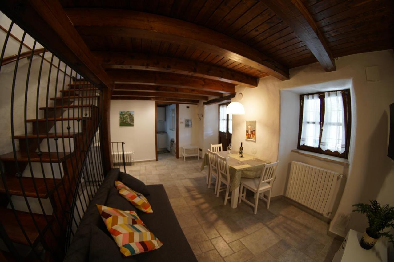 Casa Vacanze Alenka Borgo Grotta Gigante Bagian luar foto